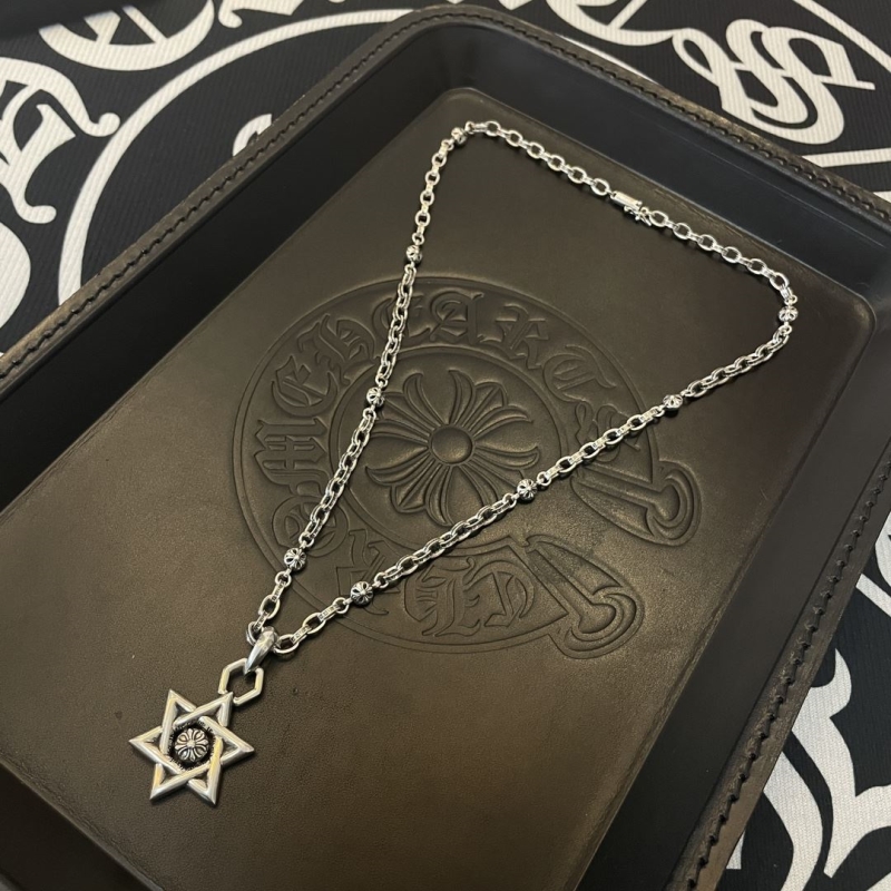 Ch**me He**ts necklaces